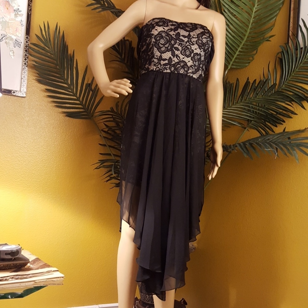 Strapless dress